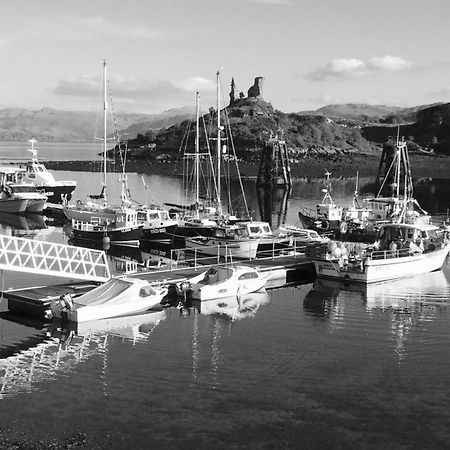 Misty Isle Apartments Ltd - Maol View Kyleakin Bagian luar foto