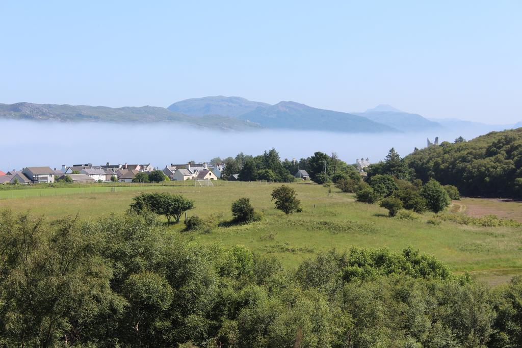 Misty Isle Apartments Ltd - Maol View Kyleakin Ruang foto