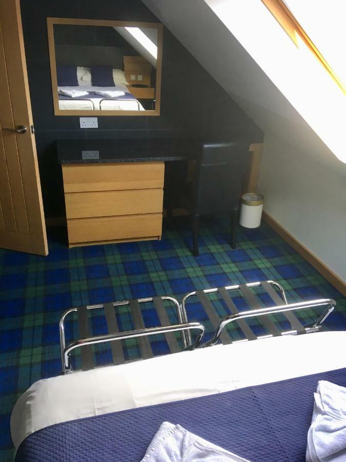 Misty Isle Apartments Ltd - Maol View Kyleakin Bagian luar foto