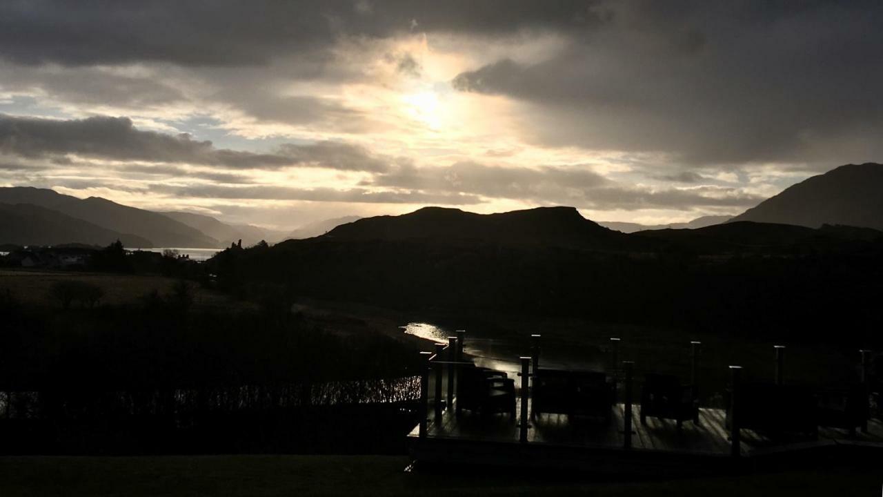 Misty Isle Apartments Ltd - Maol View Kyleakin Bagian luar foto